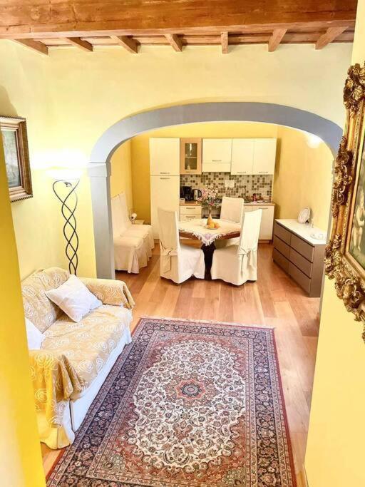 Il Nido Di Santa Croce Apartment ฟลอเรนซ์ ภายนอก รูปภาพ