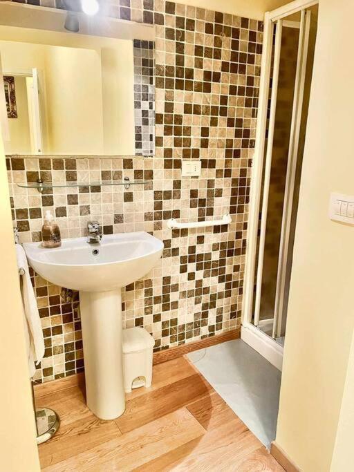 Il Nido Di Santa Croce Apartment ฟลอเรนซ์ ภายนอก รูปภาพ